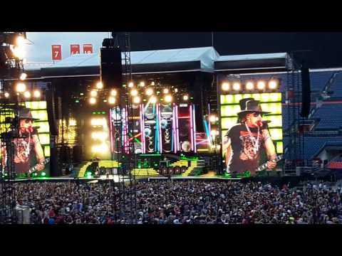 Guns and roses en denver