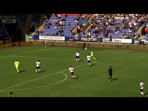 Bolton 0-3 Blades - match action