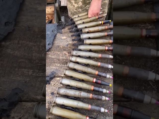 Vídeo relacionado con VONMELLI Cinturón Tachonado Metal Punk Rock Cinturones con Remaches para Mujeres/Hombres Cinturón de Cuero Punk Cinturón Gótico Accesorios para Pantalones Jeans Negro XXL, Negro Con Hebilla Negra,