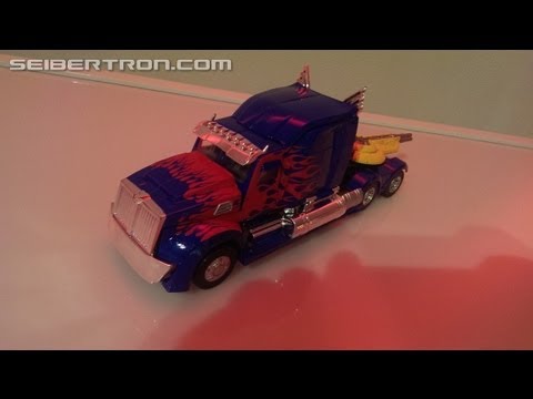 Transformers 4 Leader Class Optimus Prime Figure Revealed