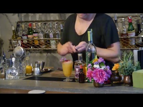 "EN HALV HUND" VOL. 46 - Bollywood Bride