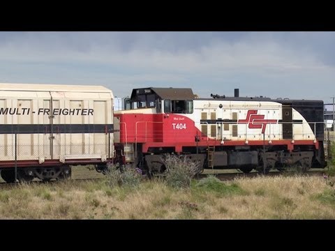 SCT T404 Diesel Locomotive Shunting in Melbourne - PoathTV Australian Trains & Railways