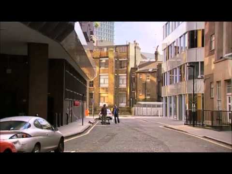 The IT Crowd - The Robot