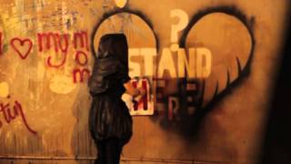 MIGGS Let The Games Begin Starring LINDSAY LOHAN (BEHIND THE SCENES)