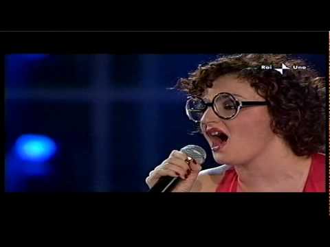 ARISA CANTA "tu si 'na cosa grande"  con GIGI D'ALESSIO in  " GIGI, QUESTO SONO IO "