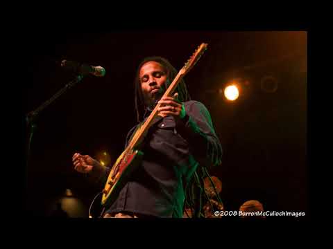 15-Looking - Ziggy Marley Live at Irving Plaza, New York, NY, USA, 09-11-2006