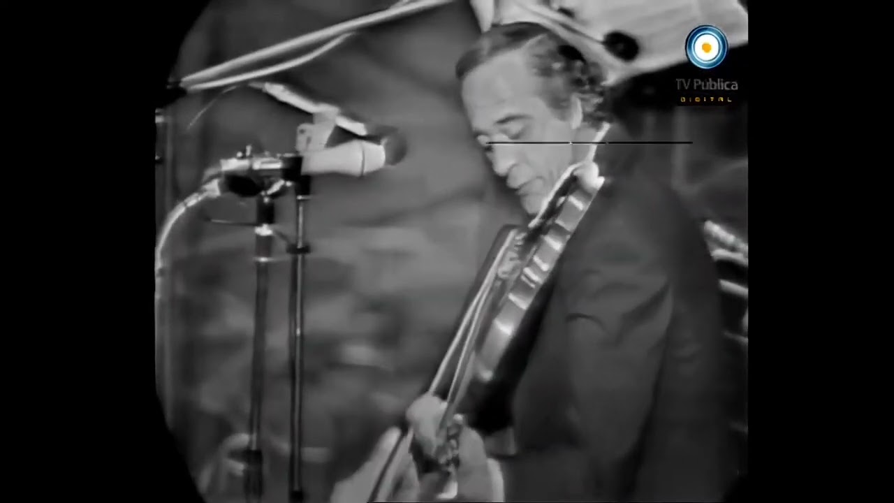 Astor Piazzolla y el Conjunto 9 en Concierto de Música Ciudadana. Archivo PRISMA. 17  Agosto de 1972