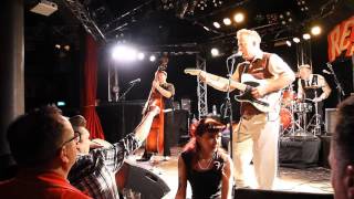 Restless - Santa Bring My Baby Back To Me (live Finland 2015)