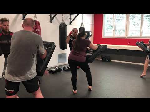 Kickboxen Schlagkissen Seminar