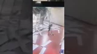 [問卦] 2022了還有3級地震都撐不住的公共設施?