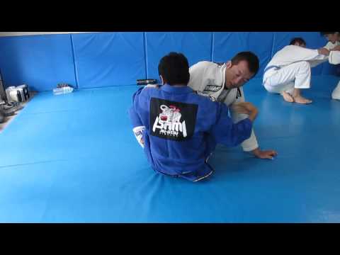 吉田さんサイドエスケープから片足タックル!【船橋市・AXIS柔術千葉】