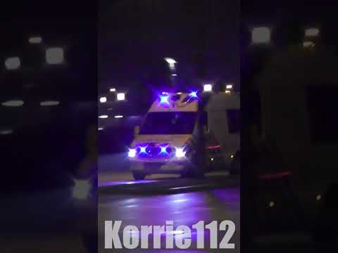 [WAIL & SPEELT MET E-HORN] Otaris Light Ambulance 02-111 Leeuwarden #throwbacktuesday #Rettungswagen