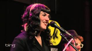 Laura Warshauer - Interview (Bing Lounge)