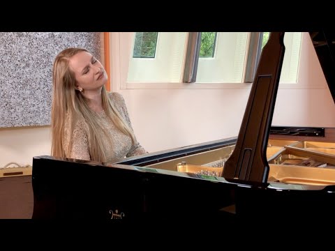 Kristina Miller plays Scriabin Etude op 2 Nr 1