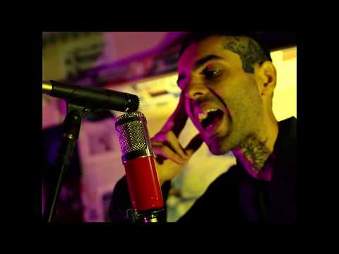 Barba Negra e A.X.L - O Pirata e O Oroboro (part. DJ Dedé 3D) [props to DJ Hi-Tek]