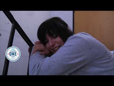 MNM: Number One Week - One Minute - Astrid Demeure beklimt de VRT toren met de trappen