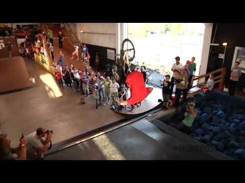 New Best BMX Tricks 6 - Pushing the limits ( Edit 2014 )