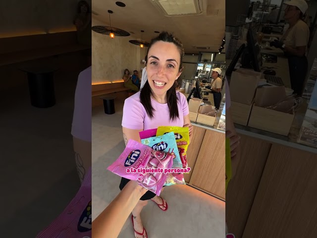 Vídeo relacionado con Fini - Golosina Tubes Creamy | Regaliz Bolsa 80 gr | Chuche Sabor Mango and Cream