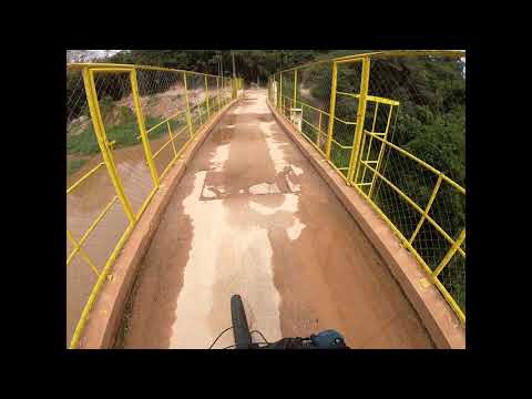 Pedal Barragem "Barraginha" filmagem capacete