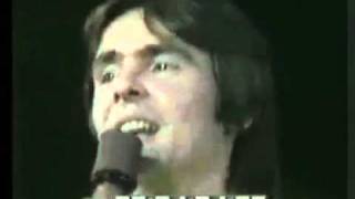 Davy Jones - I Wanna Be Free (Live clip) - RIP Davy :''(
