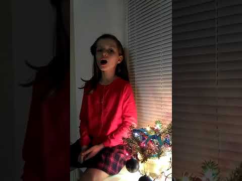 DOUCE NUIT DARIA KULIKOVA 8 ans SAINT-PETERSBURG