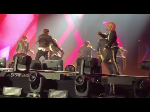 180928 BTS Love Yourself in Newark - Opening + Idol