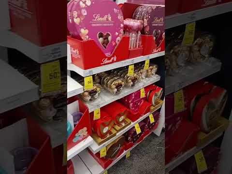 Part 8. Xoxo Candle, Lindt Candy.