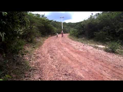 Descendo a ladeira sem freio e bacia quebrada .