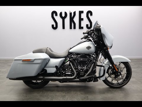 NEW 2023 Harley-Davidson FLHXS Touring Street Glide Special in Atlas Silver Metallic