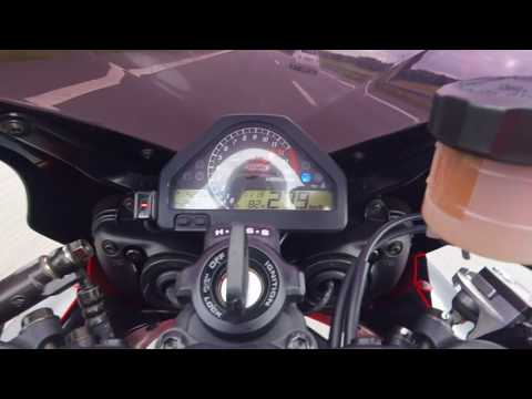 Honda Fireblade CBR 1000rr 0-300 Kmh in 20 sec tuned
