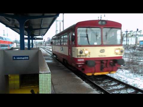 Příjezd vlaku Os 15830 (ČD 810.512) - Nymburk hl.n., 11. 3. 2013