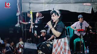 Download lagu OM LORENZA MUSIC - BH KU ILANG - ETIK MEIHONG  - NEW SEKALA CAFFE JEPARA mp3 Download lagu OM LORENZA MUSIC - BH KU ILANG - ETIK MEIHONG  - NEW SEKALA CAFFE JEPARA mp3