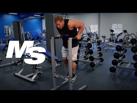 Jay Cutler&#39;s Training Tips: Dips Focusing On Triceps