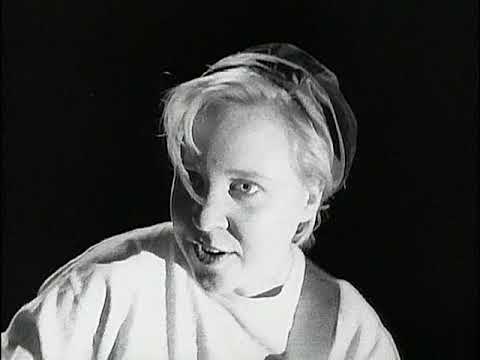 Thumbnail for Throwing Muses - Counting Backwards (official music video) (from 1991's 'The Real Ramona') by Fred Abong