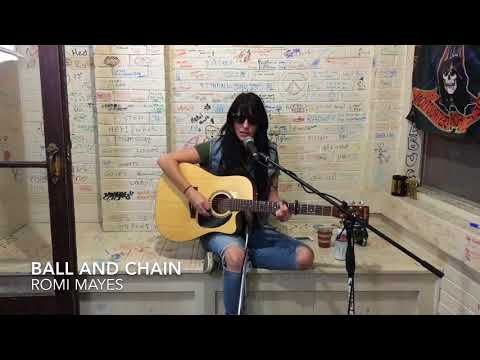 Romi Mayes - Ball and Chain (Live @ The Roslyn Sunroom Sessions)