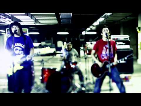 S.M.N. - Foresight In Both Hands: OFFICIAL VIDEO [from Repaint It New]