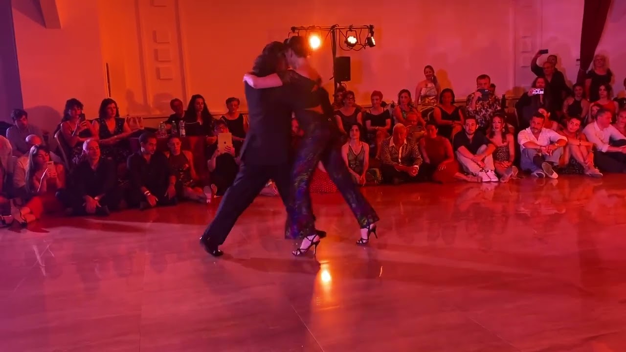 Video thumbnail for Gustavo Naveira y Giselle Anne - "Valcesito De Antes" - Orquesta Juan D'Arienzo