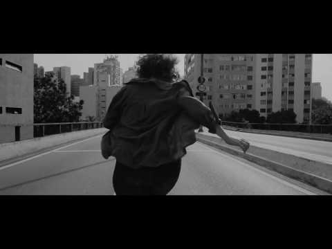 Ana Larousse - Muro [Official Music Video]