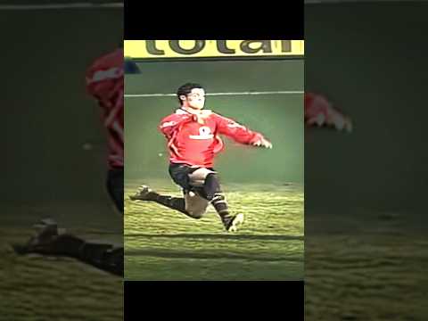 Moments before destroying 💀 #shorts #football #ronaldo #cristianoronaldo #footballedits