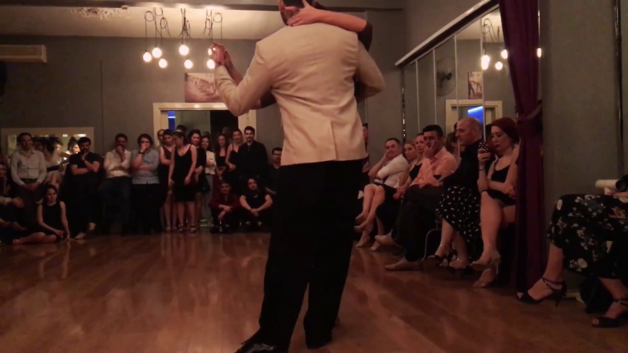 Berk Uka & Melike Karadağlı Garras - A.Troilo Tangolic Milonga