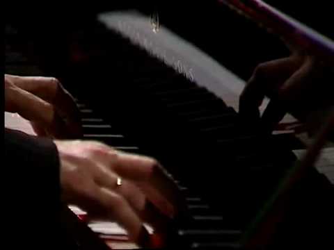 ACUNA/HOFF/MATHISEN, Jan Gunnar Hoff, piano solo intro to 