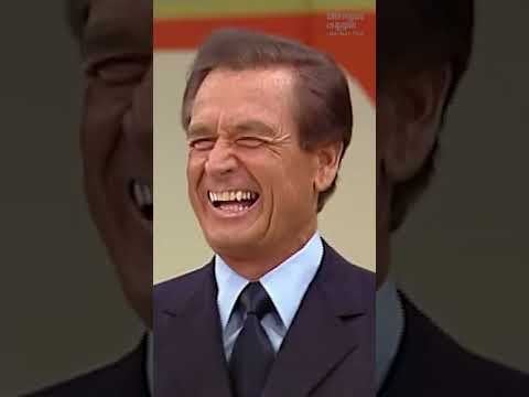 Bob Barker Gets Special SURPRISE During HOLE IN ONE! The Price Is Right 1984 #Shorts
