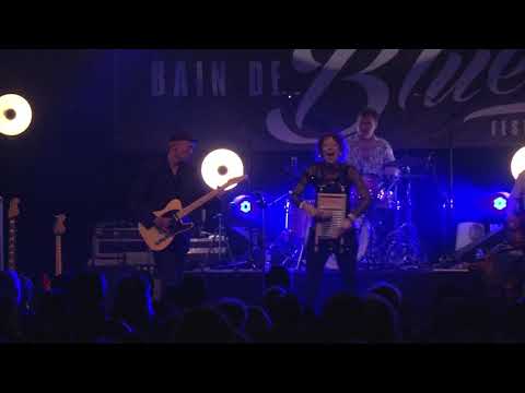 Trouble No More & Lookin' Good - Bain De Blues Festival - Lil' Red & The Rooster