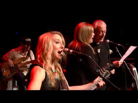 eTown Finale with Heartless Bastards & Charlie Musselwhite - You Ain’t Going Nowhere (Live on eTown)