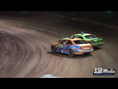 Modified Production: 2010/11 Aussie Open - Piston Cup - Maryborough Speedway - 02.01.2011