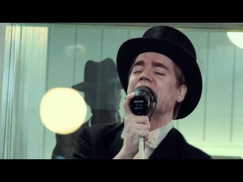 The Hives - Go Right Ahead [LIVE BROADCAST FROM RMV]