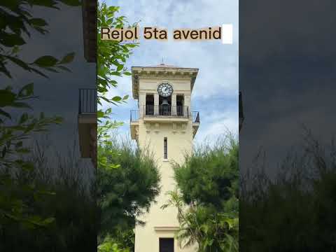 Reloj de la Quinta Avenida en municipio playa, La Habana