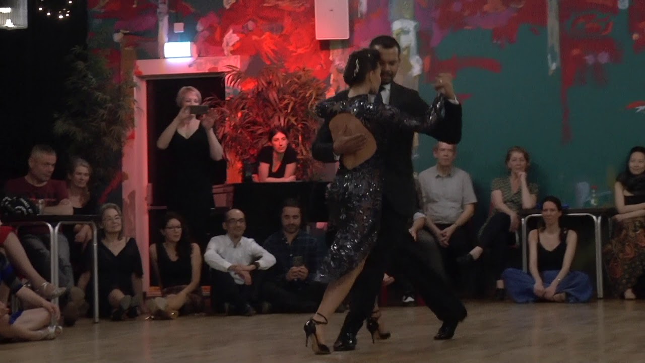 Carlos & Mirella Santos David "Caserón De Tejas" Solo Tango Orquesta con C Laborde