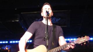 Russell Dickerson MGNO