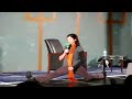 Torri Higginson Does No Hands Splits On Stage